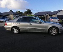 2005 Mercedes Benz  E240 (low mileage)
Wof and reg 
Offer me - Image 6/8