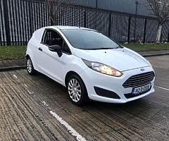 (142) Ford Fiesta Carvan