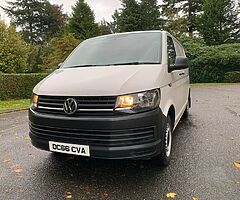 2016 Volkswagen Transporter - Image 6/9