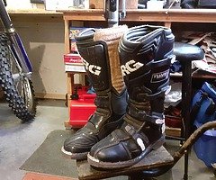 Motocross boots