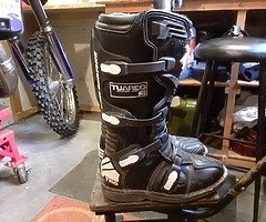 Motocross boots