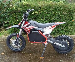 2021 Storm Storm 1200w 48v Electric Dirt Bike 12/10” wheels