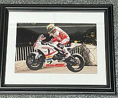 JOHN McGUINNESS LIMITED FRAMED "SIGNED" PHOTO - Isle of Man TT North West 200 Ulster Grand Prix BSB