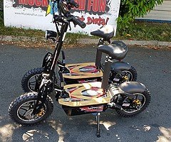 EVO 2000 Watt BIG wheel (60 KPH) Electric scooter @ muckandfun FINANCE ARRANGED - Image 1/10