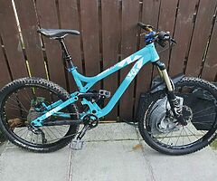 Commencal meta full suspension mountain bike