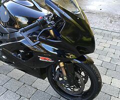 suzuki gsxr 1000 k5/6 track bike