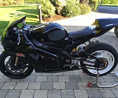 suzuki gsxr 1000 k5/6 track bike