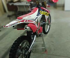 2016 Honda CRF - Image 3/6