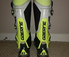 Sg 12 gearne boots