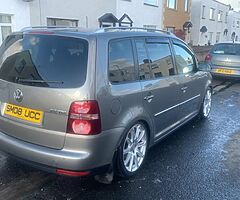 2008 Volkswagen Touran - Image 3/10