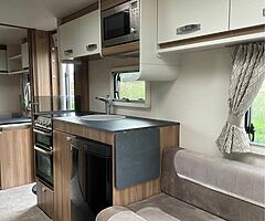 2020 Swift 6 berth 590 - Image 10/10