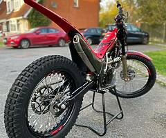 2019 Montesa 300 RR - Image 4/10