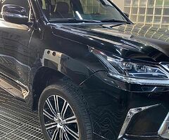 2018 Lexus LX 570 Super Sport - Image 7/10