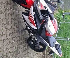 2008 Yamaha YZF-R - Image 5/5