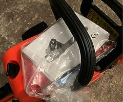 Kraftworld 5200 chainsaw for sale. Brand new