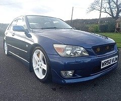 2002 Lexus IS 200 - Image 9/10