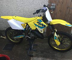 Suzuki rm 125