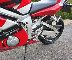 2001 Yamaha YZF - Image 9/10