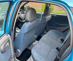 2001 Vauxhall Corsa - Image 8/10