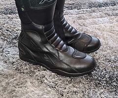 Motorcycle boots