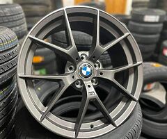 BMW M4 STYLE WHEELS