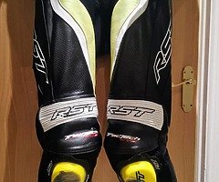 RST Tractech evo 2 one piece. Size UK 40 - Image 9/10