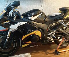 2007 Yamaha YZF-R - Image 7/8