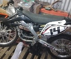 Honda crf250r 2004 - Image 4/4