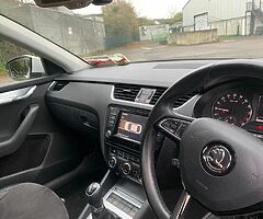 Skoda Octavia 2.0TDI HIGH SPEC!! - Image 9/10