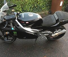 2005 Aprilia RS