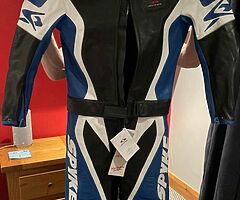 2 piece motorbike Suit