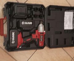 BRAND NEW KRAFTMULLER IMPACT WRENCH FOR SALE