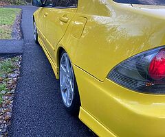 Rose yellow Lexus Is200 - Image 6/10