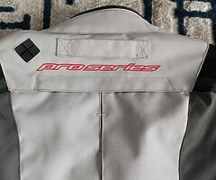 RST Pro series adventure jacket like new - Image 6/8