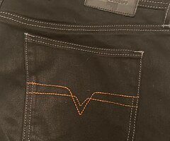 Givi box and givi rack plus cavlar richa jeans - Image 5/10