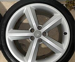 S line alloys 18’ 8.5j
Swap for lower profile tyre any 18’ 8.5j alloy - Image 9/10