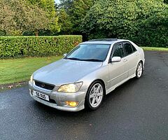 2002 Lexus IS 300 - Image 7/10