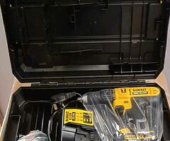 Dewalt  cordless  drill 18volt  brand new