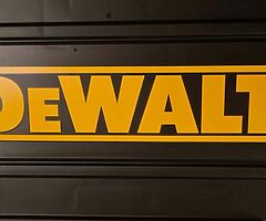 Dewalt  cordless  drill 18volt  brand new