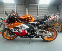 2005 Honda CBR - Image 4/10