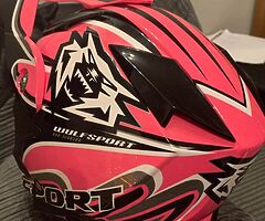 Kids Wulfsport helmet