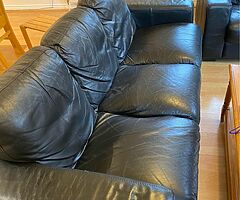 2 black leather sofas - Image 5/7