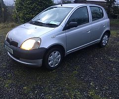 Toyota yaris  2001