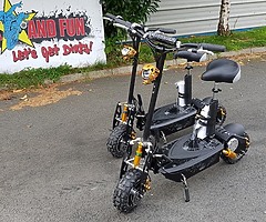 1000 watt Electric scooter does 40 kph at muckandfun - Image 10/11