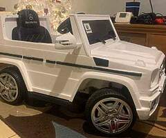 Electric Mercedes jeep