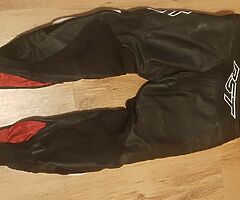 RST leather jacket and bottoms - Image 5/5