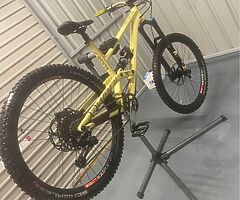 2019 Commencal Clash