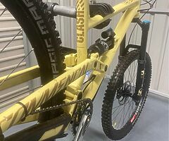 2019 Commencal Clash