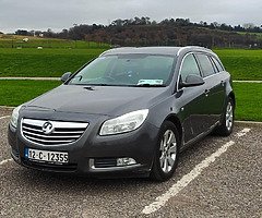 Insignia - SRI CDTI 2.0 Estate - Vauxhall - 2012