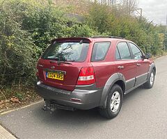 2004 Kia Sorento - Image 7/10